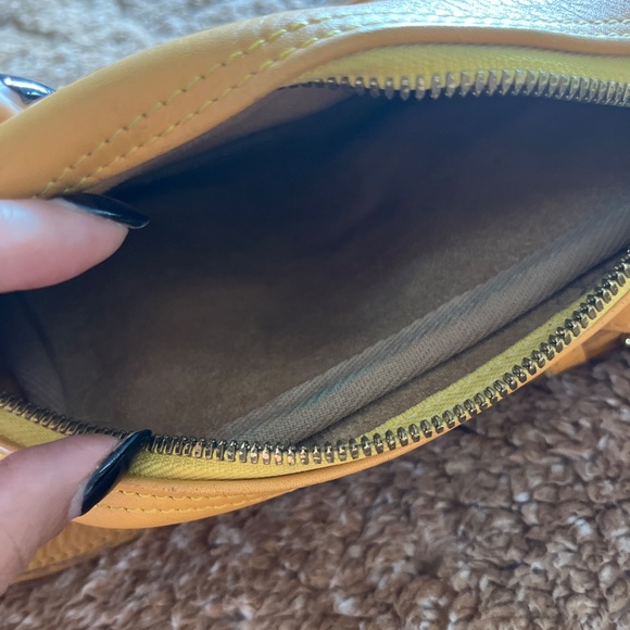 Dooney & Bourke - Picture 3 of 3